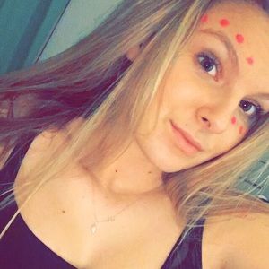 Meet your Posher, Hailey